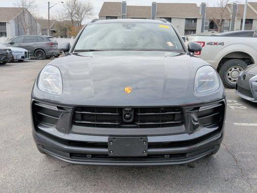 2024 Porsche Macan AWD