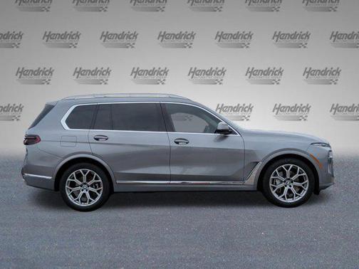 Skyscraper Grey Metallic 2024 BMW X7 xDrive40i