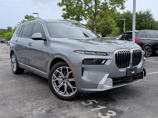 Skyscraper Grey Metallic 2024 BMW X7 xDrive40i