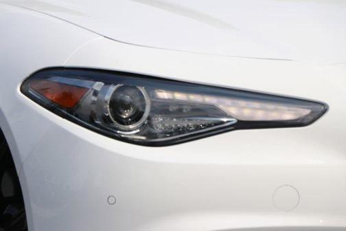 2020 Alfa Romeo Giulia Base