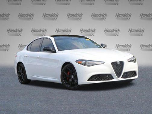 2020 Alfa Romeo Giulia Base