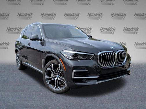 Dark Graphite Metallic 2022 BMW X5 sDrive40i