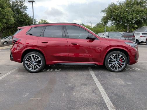 Vegas Red Metallic 2026 BMW X1 xDrive28i