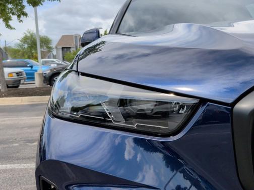 Tanzanite Blue II Metallic 2026 BMW X5 PHEV xDrive50e