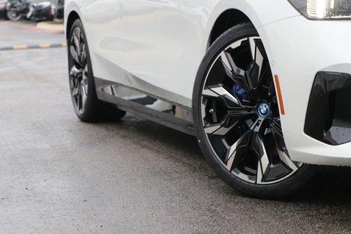 2025 BMW i5 eDrive40