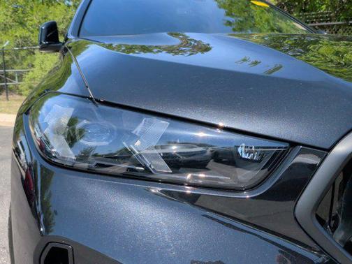 Black Sapphire Metallic 2024 BMW X6 xDrive40i