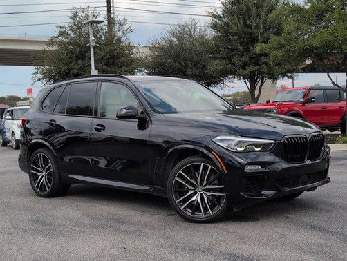 2020 BMW X5 M50i
