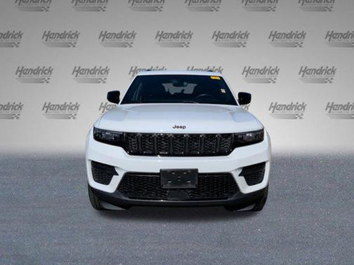 2022 Jeep Grand Cherokee Altitude