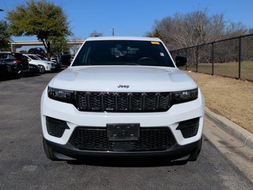 2022 Jeep Grand Cherokee Altitude
