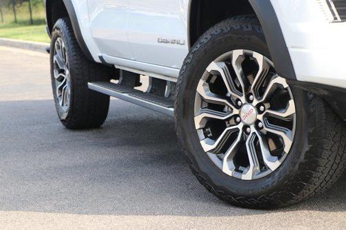 2023 GMC Canyon Denali