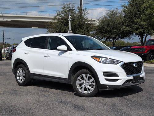 2020 Hyundai TUCSON SE