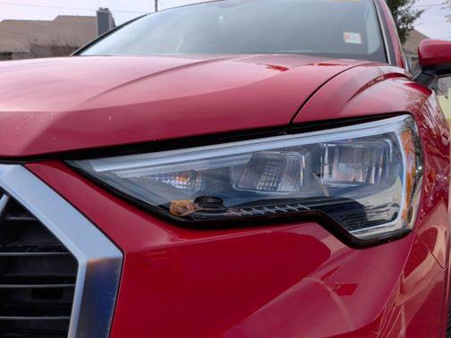 2022 Audi Q3 45 S line Premium