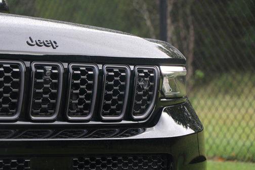 2023 Jeep Grand Cherokee L Summit