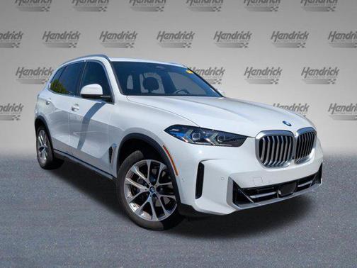 Alpine White 2024 BMW X5 xDrive40i