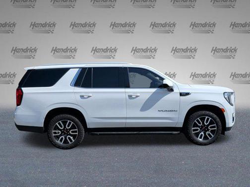Summit White 2022 GMC Yukon SLE