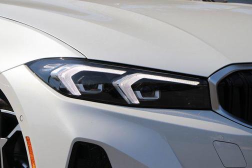 2025 BMW 330 i xDrive