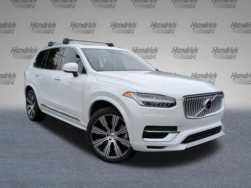 2022 Volvo XC90 Recharge Plug-In Hybrid T8 Inscription 7 Passenger