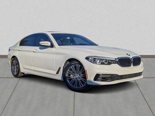 2020 BMW 530 530i