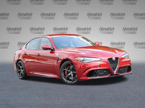 2017 Alfa Romeo Giulia Quadrifoglio