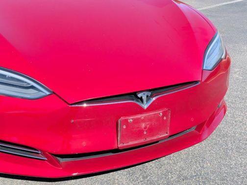 2020 Tesla Model S Performance