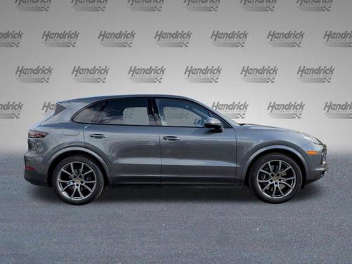 2022 Porsche Cayenne Cayenne