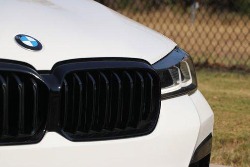 2022 BMW 530 i