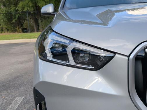 Space Silver Metallic 2027 BMW X1 xDrive28i
