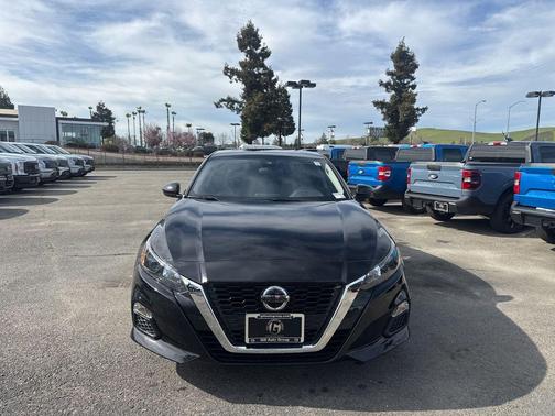 2022 Nissan Altima S FWD