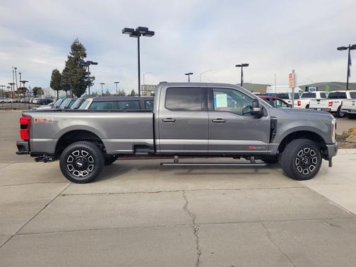 2025 Ford F-350 Platinum