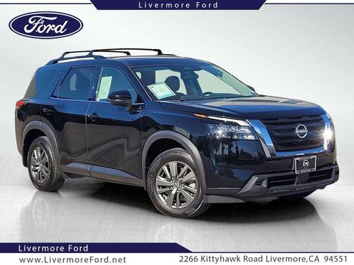 2024 Nissan Pathfinder SV FWD