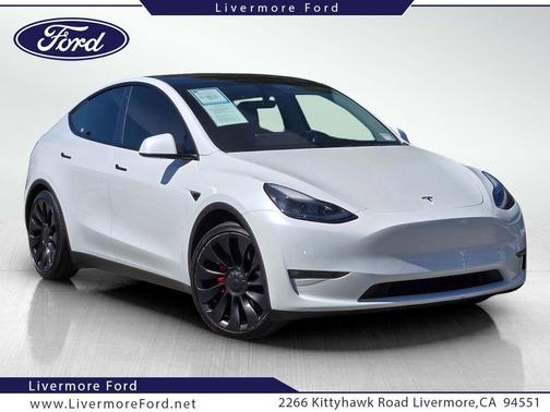 Pearl White Multi-Coat 2022 Tesla Model Y Performance Dual Motor All-Wheel Drive