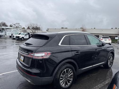 2023 Lincoln Nautilus Standard