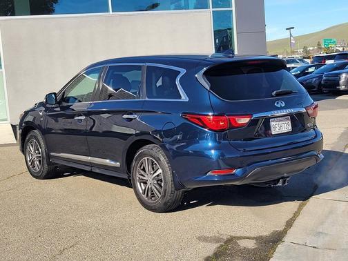 2017 INFINITI QX60 Base