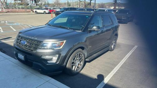 2017 Ford Explorer sport