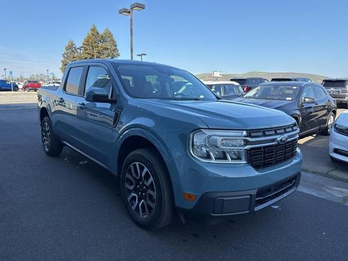 2023 Ford Maverick Lariat