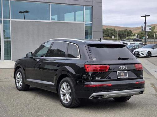 2017 Audi Q7 3.0T Premium