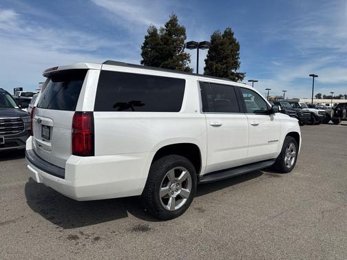 2018 Chevrolet Suburban LT
