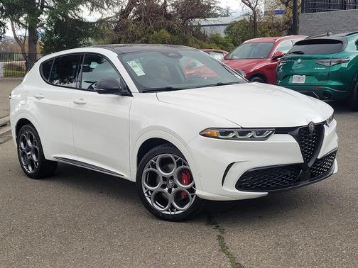 2025 Alfa Romeo Tonale Special Edition Tributo Italiano EAWD