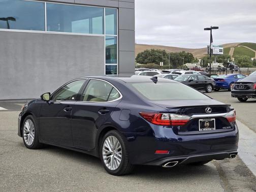 2016 Lexus ES 350 Base