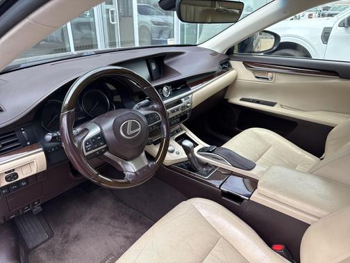 2016 Lexus ES 350 Base