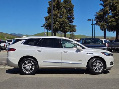 2018 Buick Enclave Avenir