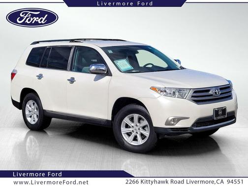 2012 Toyota Highlander SE
