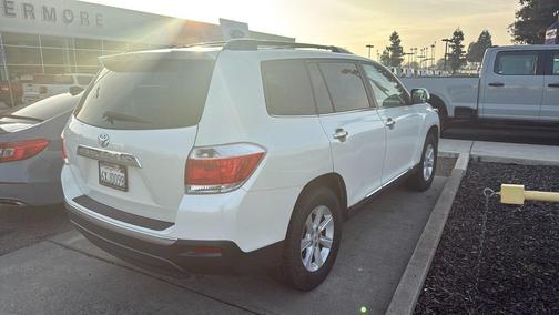 2012 Toyota Highlander SE