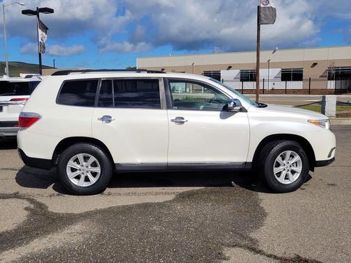 2012 Toyota Highlander SE