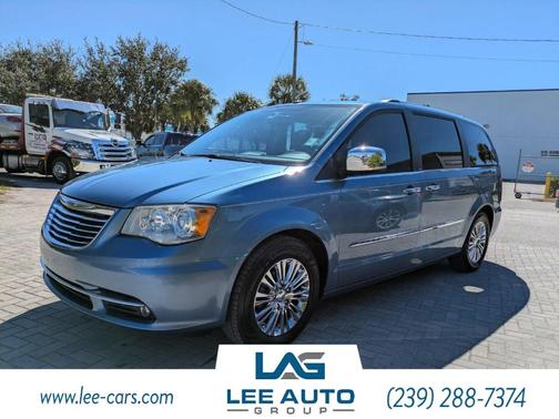 2011 Chrysler Town & Country Limited