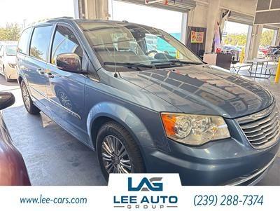 2011 Chrysler Town & Country Limited