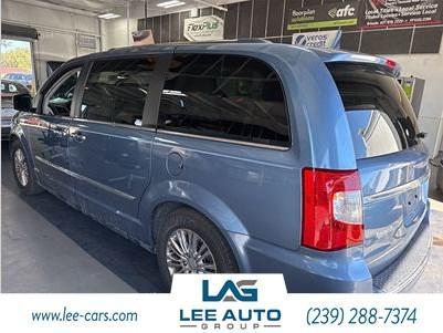 2011 Chrysler Town & Country Limited