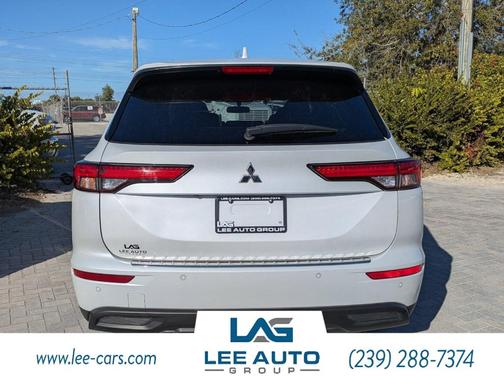 2024 Mitsubishi Outlander ES