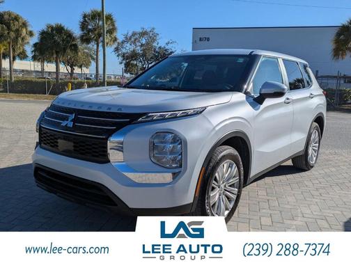 2024 Mitsubishi Outlander ES