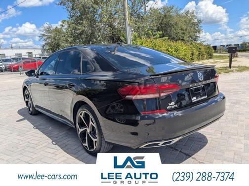2021 Volkswagen Passat 2.0T R-Line